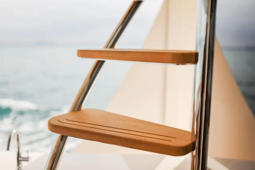 Detail photo of the Fleming 85