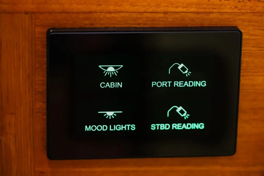 Detail photo of the Fleming 85