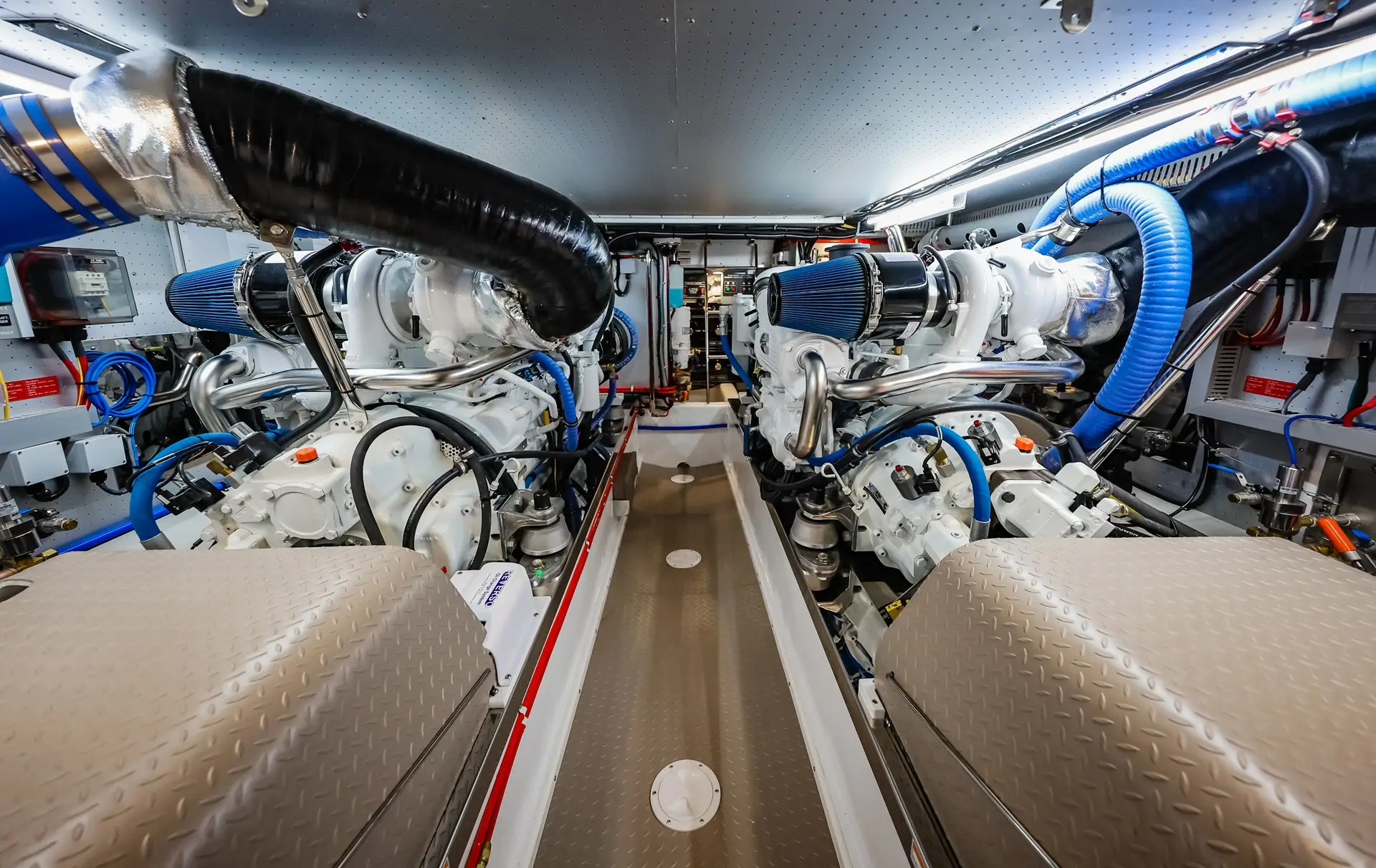 Image of a yacht in the sea